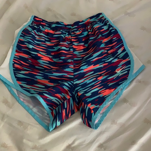 Size small Nike athletic shorts! - Picture 1 of 2